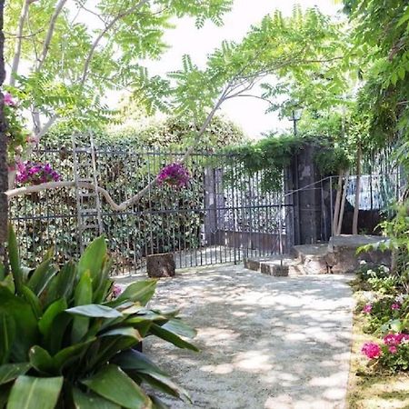 Pietra Dell'Etna Guest House Ragalna Exterior photo